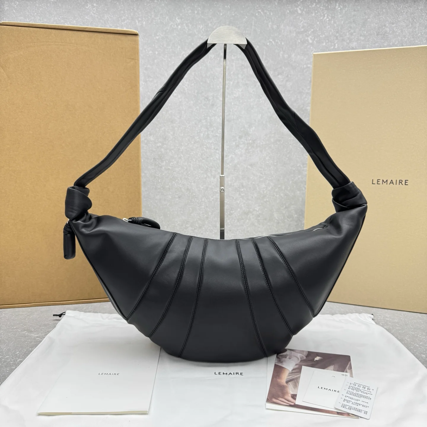 1-3599 Lemair Shoulder Bag - Image 1