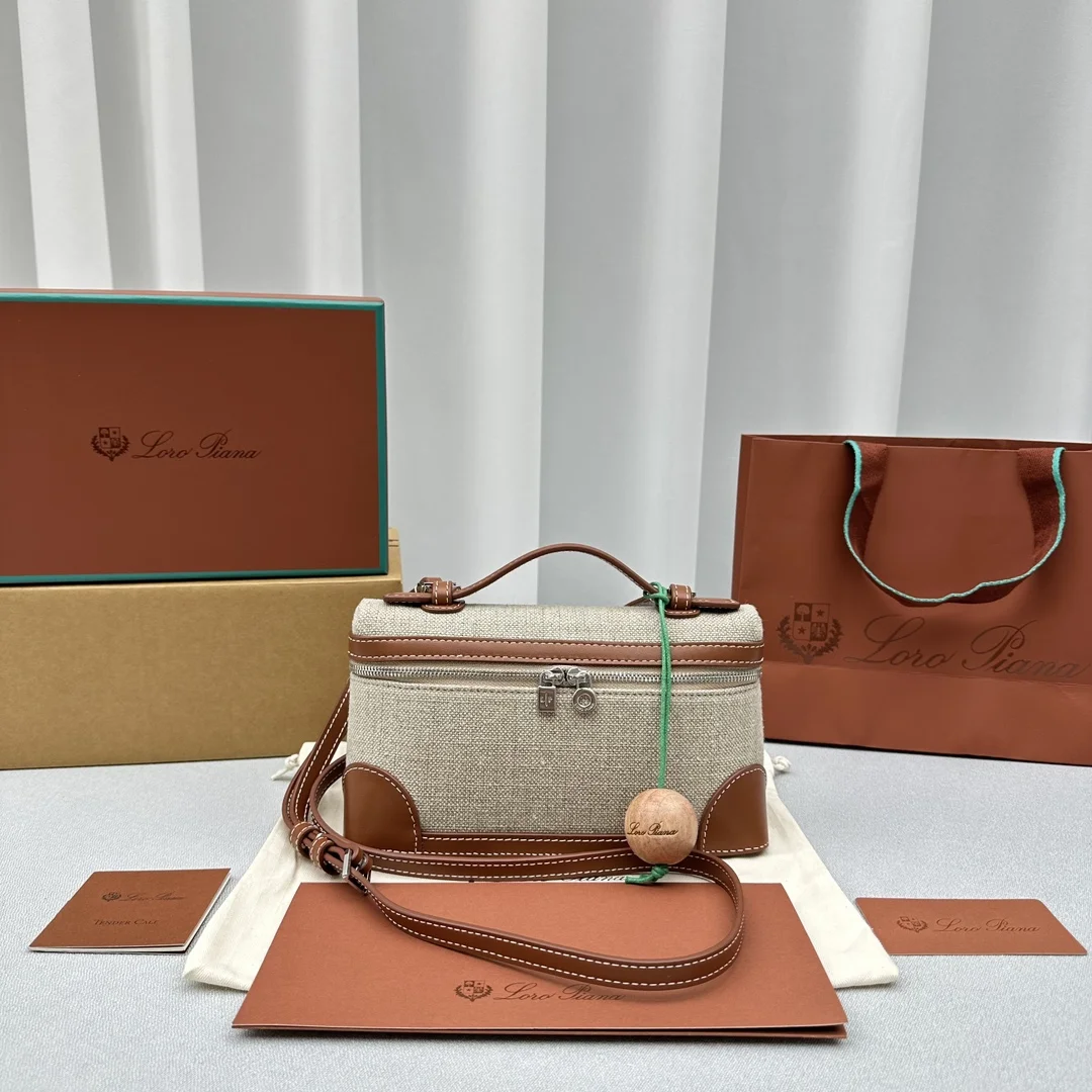 1-3605 Loro Piana Pocket Handbag - Image 1