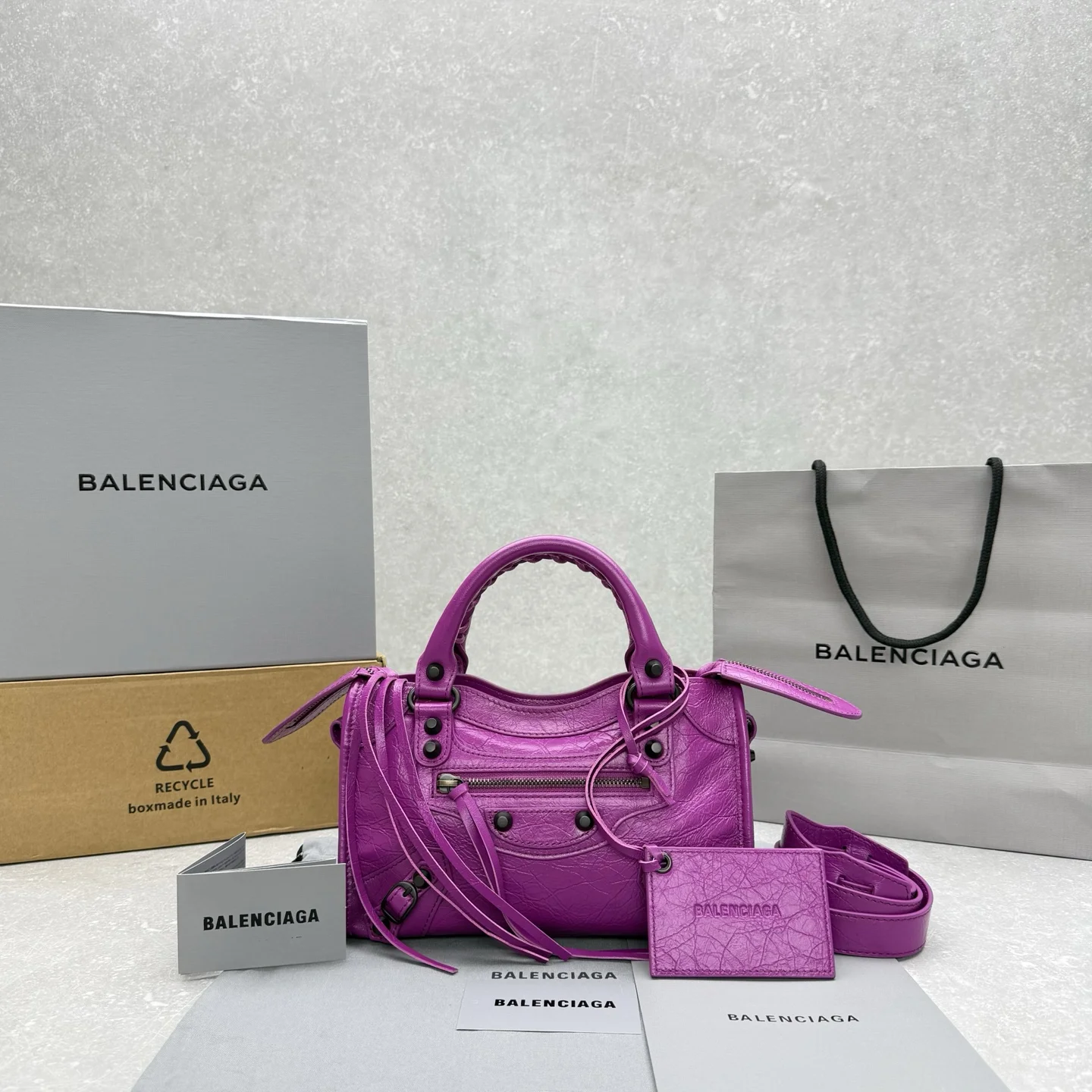 1-3761 Balenciaga Shoulder Bag - Image 1