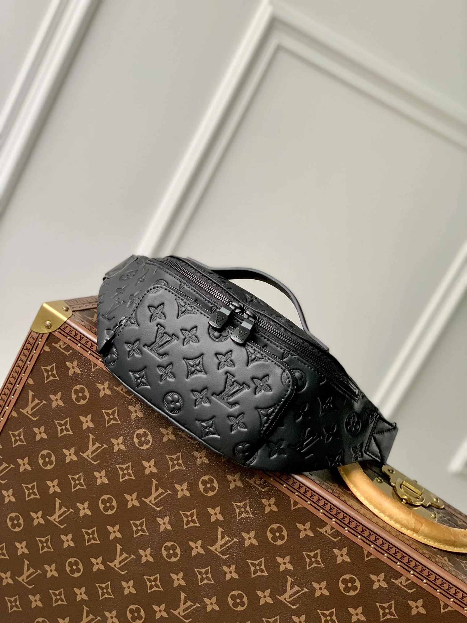 1-3800 Rush Shoulder Bag 30cm - Image 1