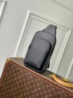 Louis Vuitton Handbag 33cm