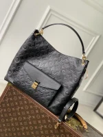 Hobo Métis Handbag 35cm