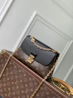Louis Vuitton Shoulder Bag 24cm