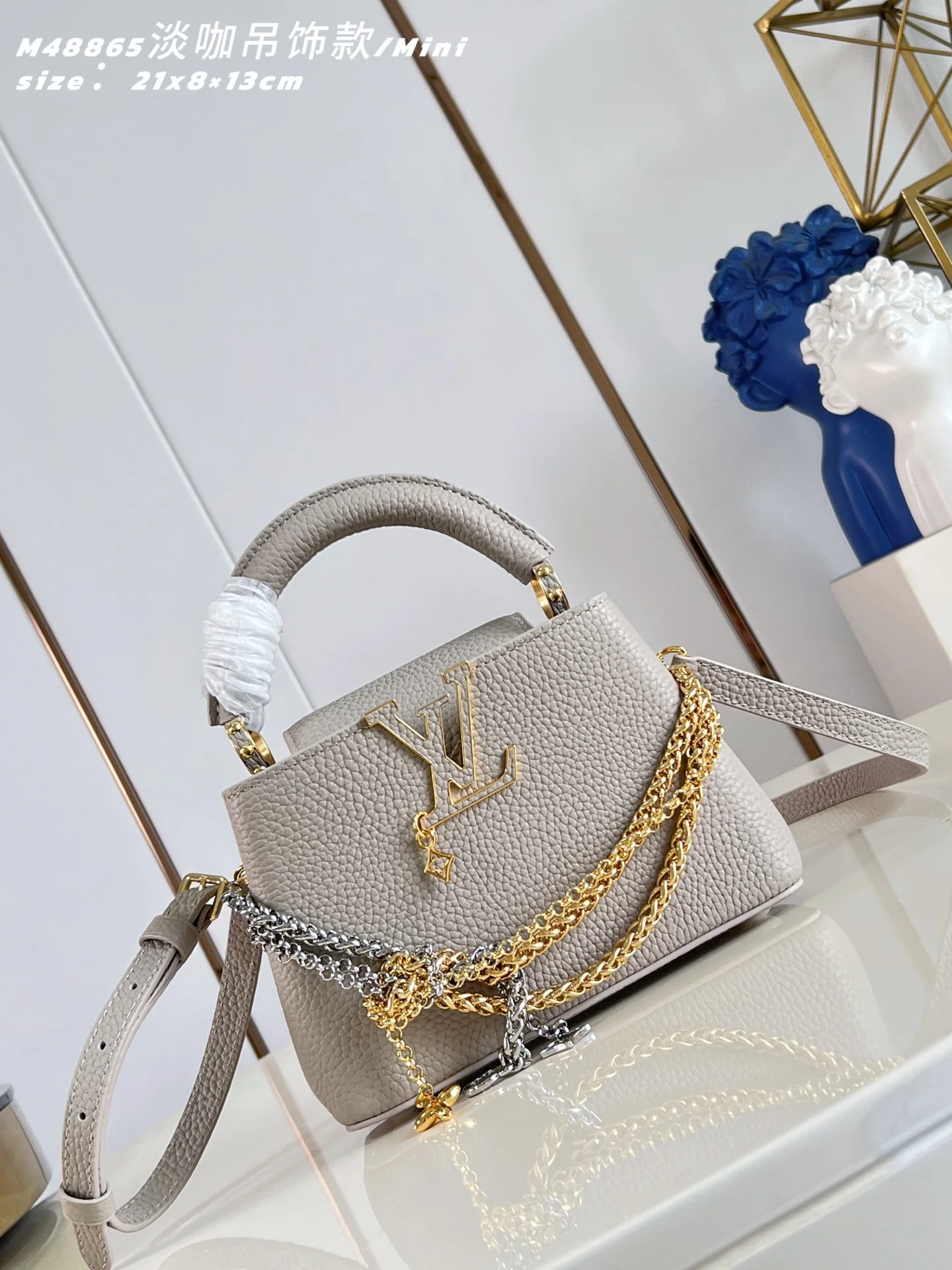 1-3883 Louis Vuitton Why Knot M48865/ Mini Handbag 21cm - Image 1