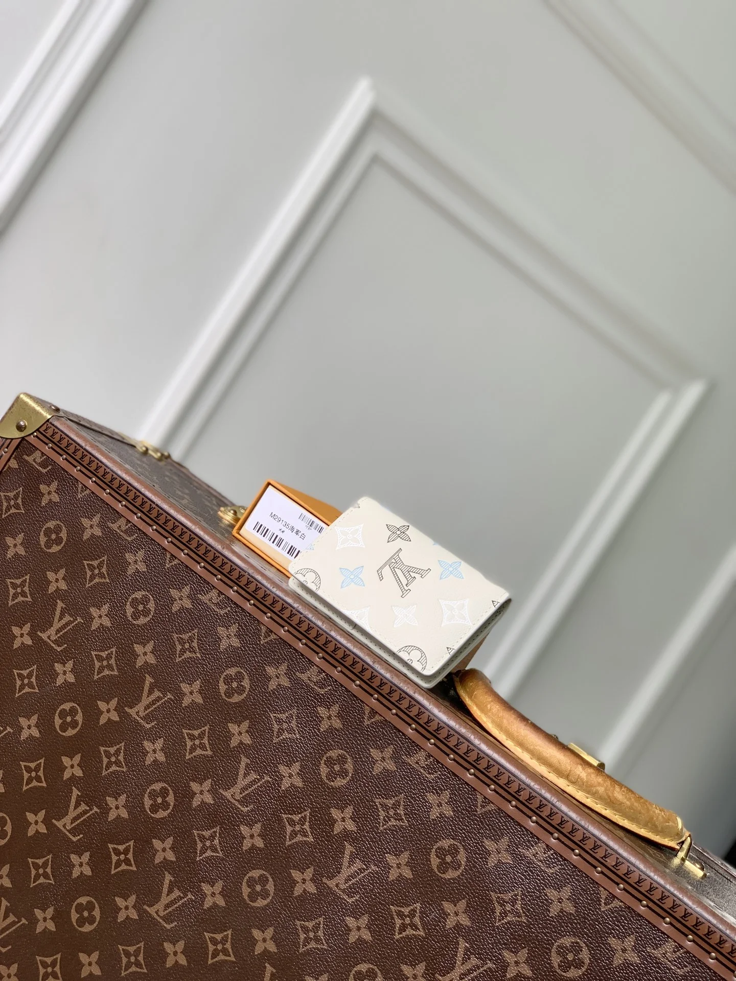 1-3896 Louis Vuitton Monogram Shadow Card Holder - Image 1