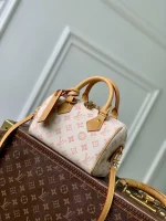 Louis Vuitton Handbag 20.5cm