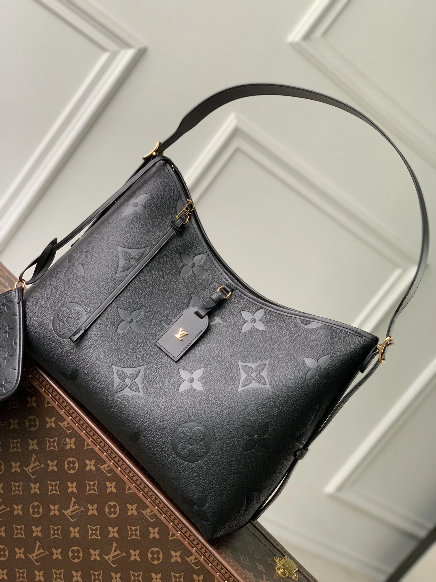 1-3943 CarryAll Handbag 39cm - Image 1