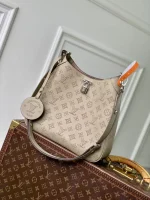 Louis Vuitton Handbag 28cm