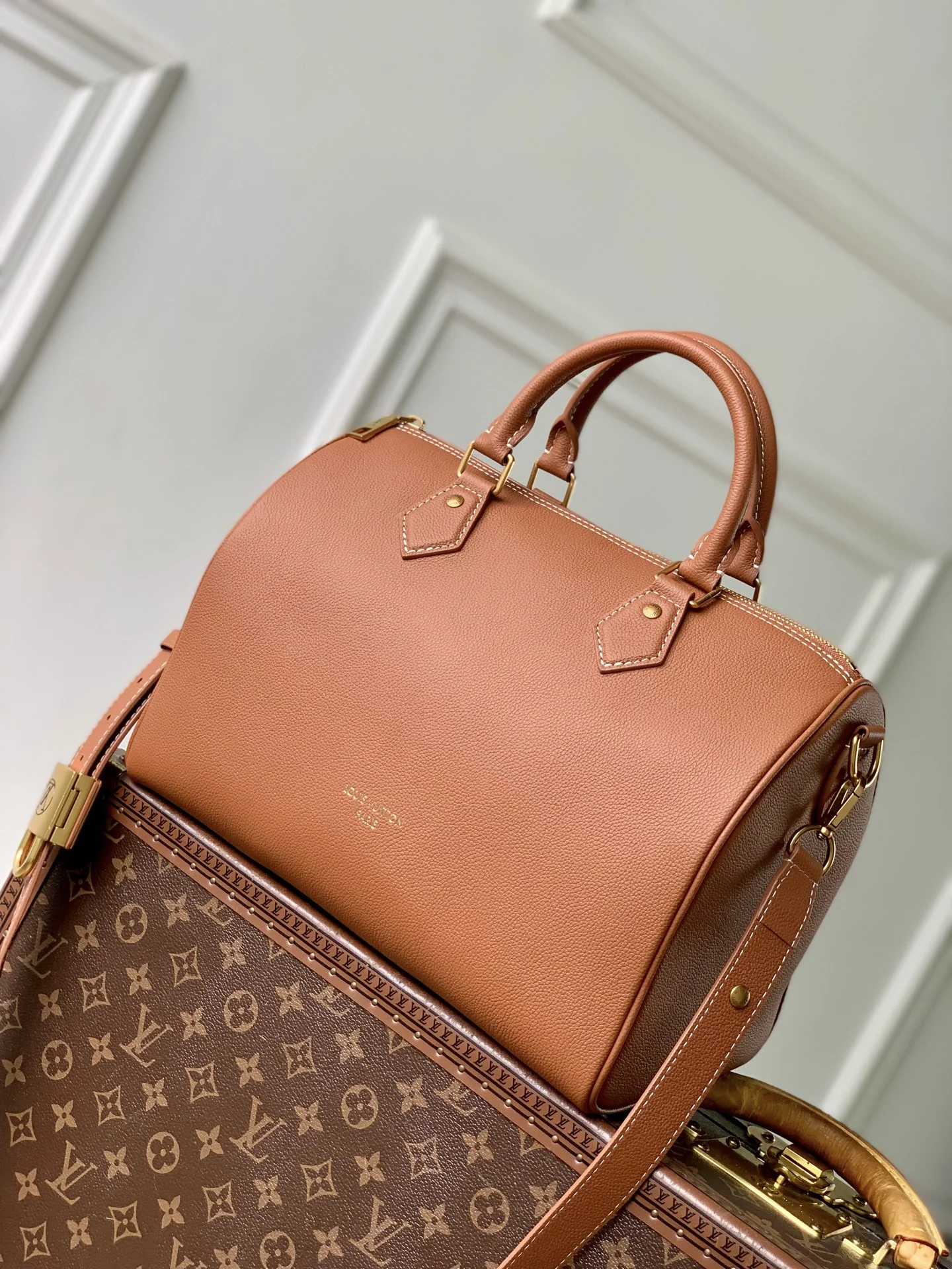 1-3992 Replica Louis Vuitton Handbag 30cm - Image 1