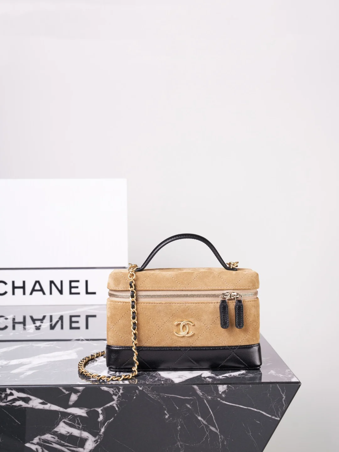 1-40 UbestLuxury Chanel Chanel 26s Handbag 19.5cm main product photo SKU CH30644