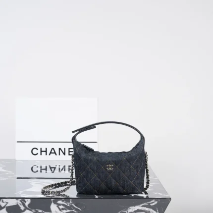 UbestLuxury Chanel Chanel 26P Shoulder Bag 21.5cm main product photo SKU CH30842