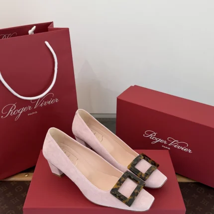 Roger Vivier collection image