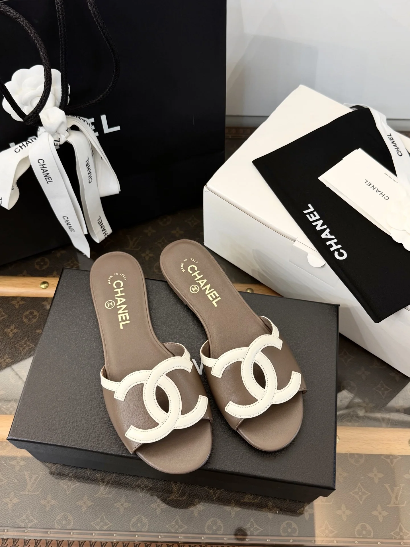 1-4088 Chanel Flats - Image 1