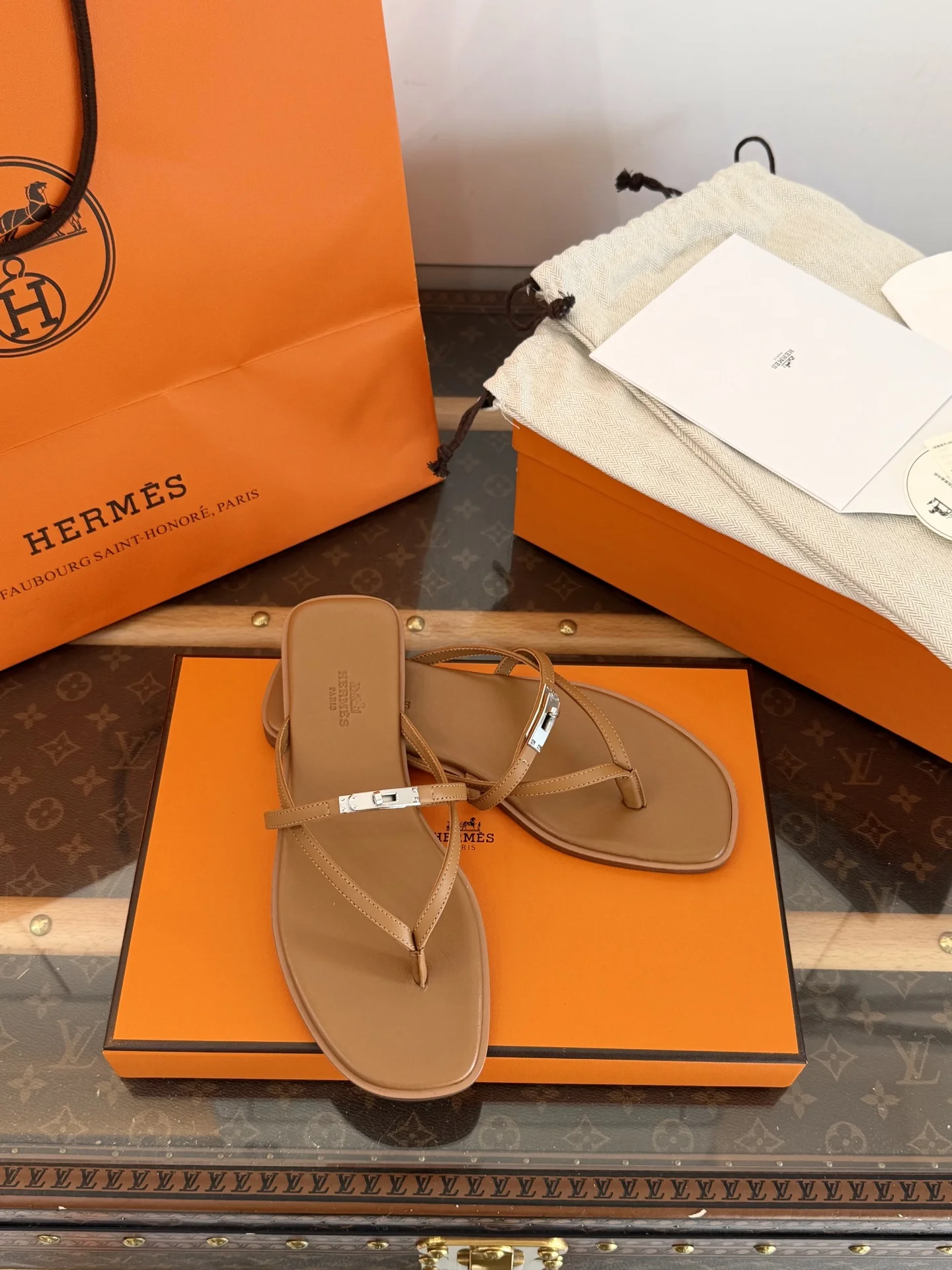 1-4137 Hermes Kelly Miss Flip Flops - Image 1