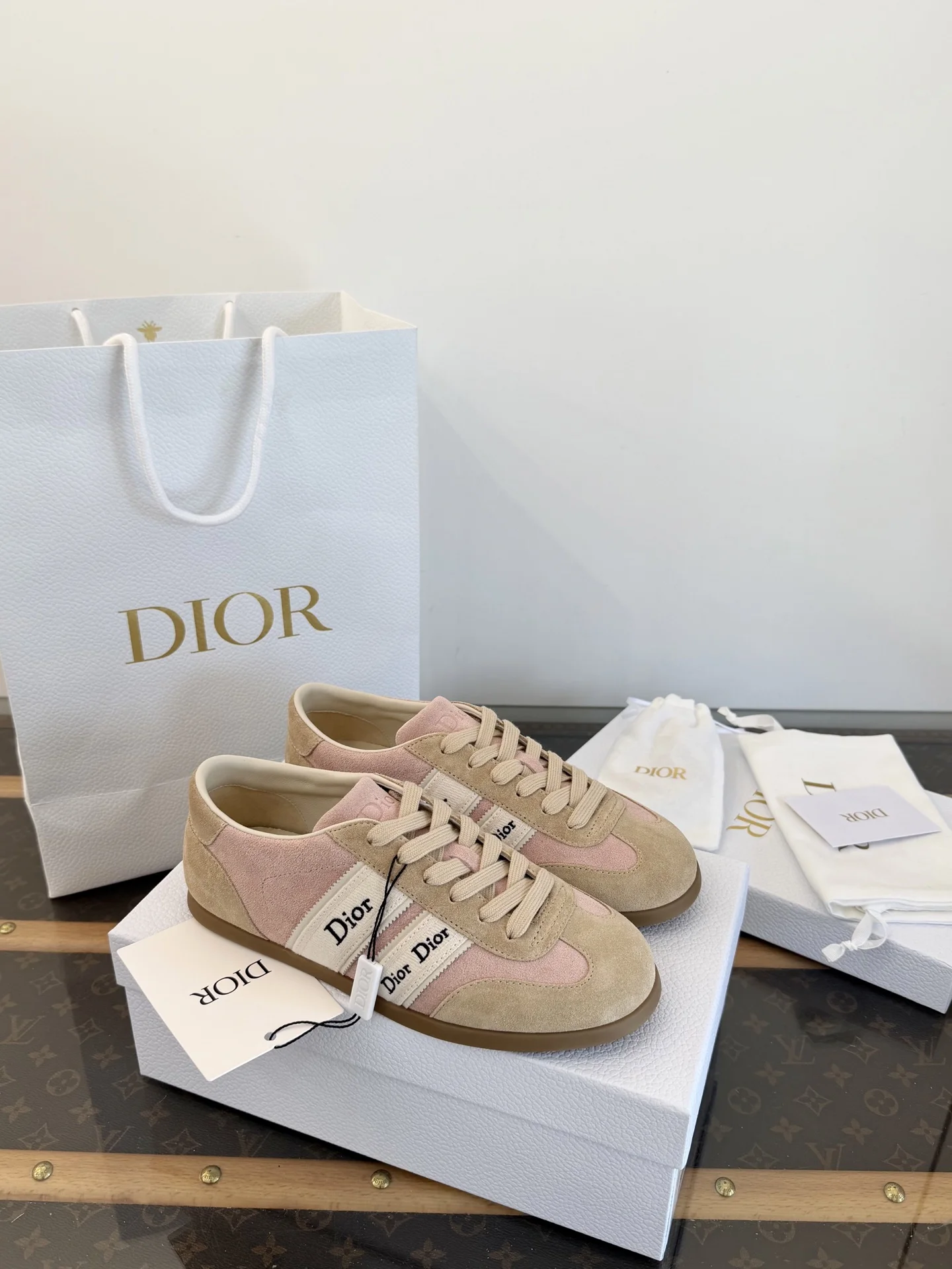1-4158 Dior Ribbon Embroidered Retro Sneakers 2026 - Image 1