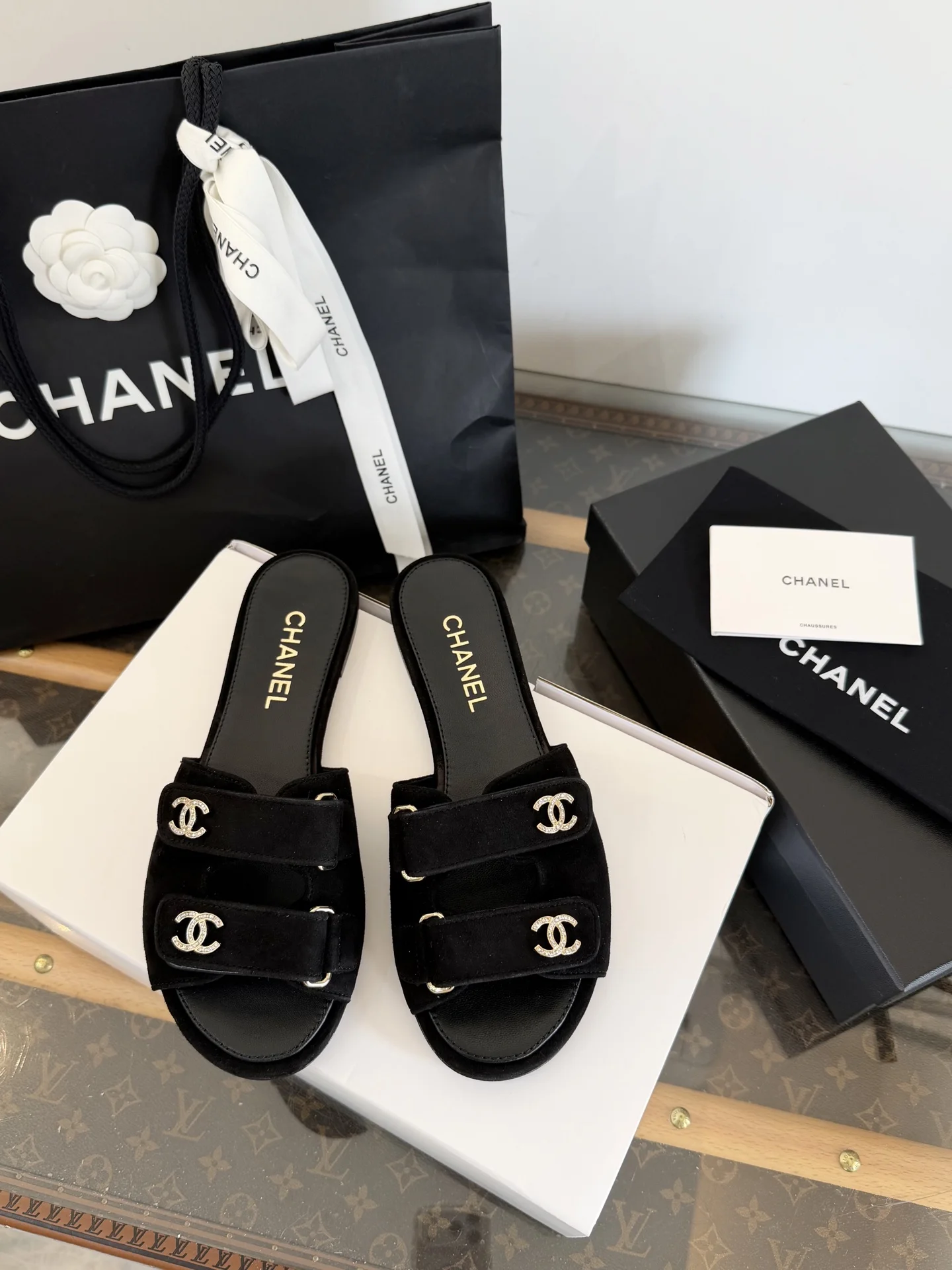 1-4173 Chanel Sandals - Image 1