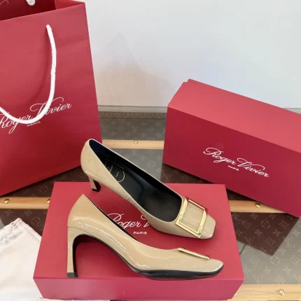Roger Vivier collection image