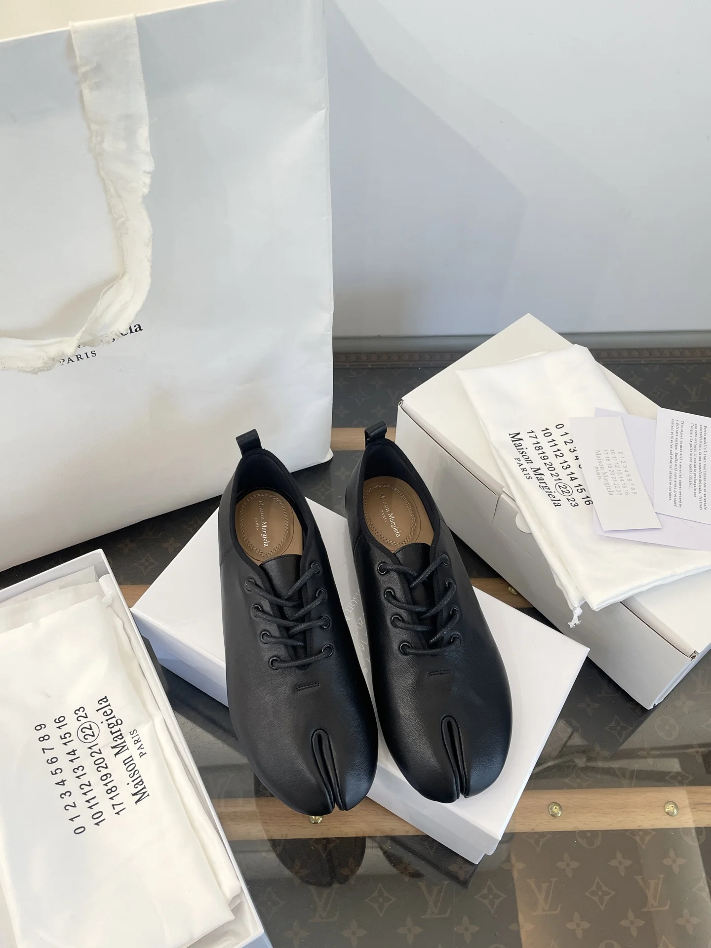 1-4277 Maison Margiela Tabi Lace-Up Ballet Flats - Image 1