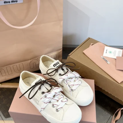 Miu Miu collection image