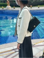UbestLuxury Chanel Chanel Classic Flap Black Lambskin Gold 25cm main product photo SKU CH30855