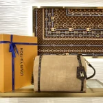 Louis Vuitton Wallet 36cm