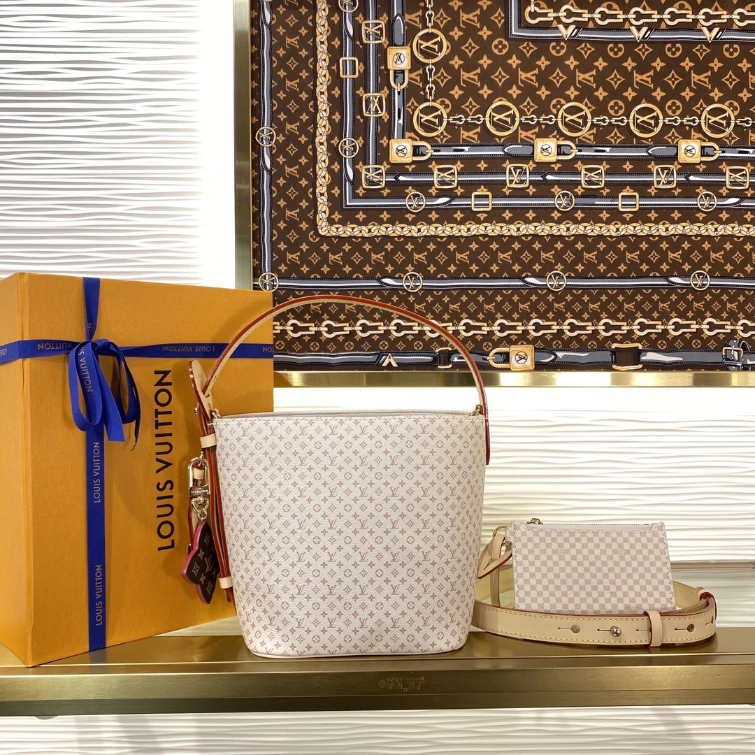 1-4470 Louis Vuitton All In BB Handbag 18cm - Image 1