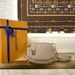 Monogram Bold Side Trunk PM Case 19cm