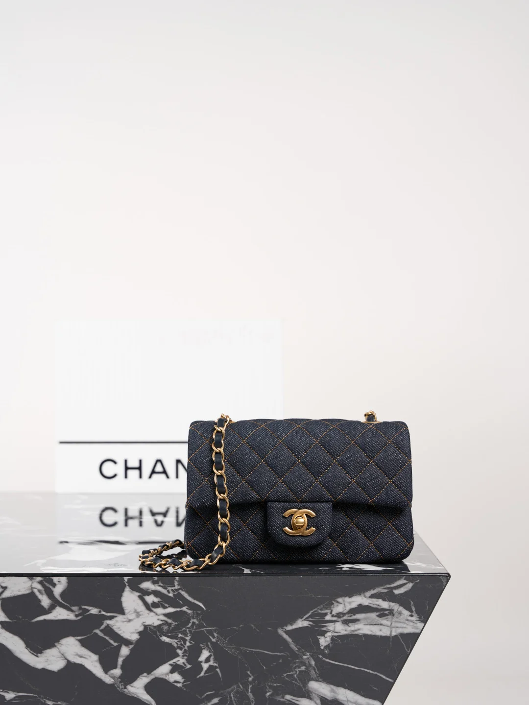 1-450 UbestLuxury Chanel Classic Flap Denim Handbag 20cm main product photo SKU CH30859