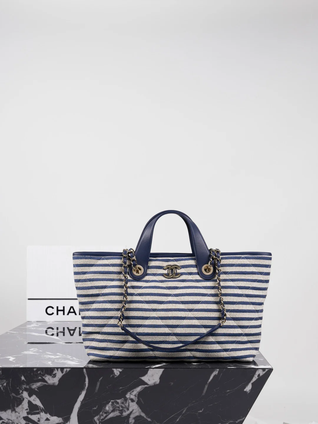 1-460 UbestLuxury Chanel Chanel 26 Handbag 46cm main product photo SKU CH30867