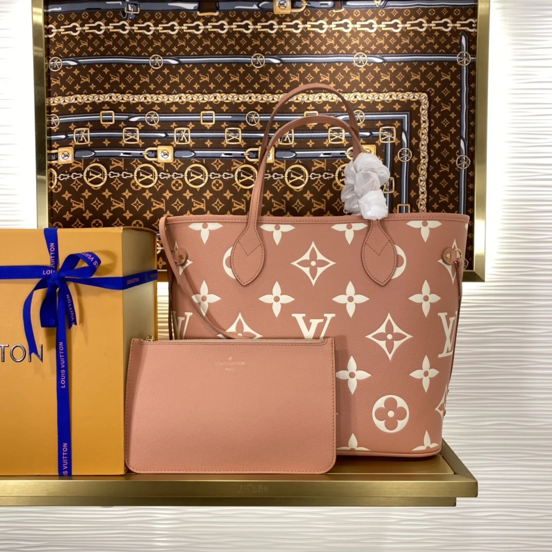 1-4622 M45684 Neverfull Tote Bag 32cm - Image 1
