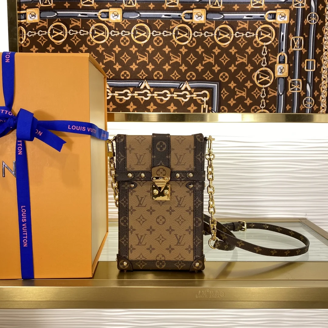 1-4641 Louis Vuitton Trunk Vertical Case 17.5cm - Image 1