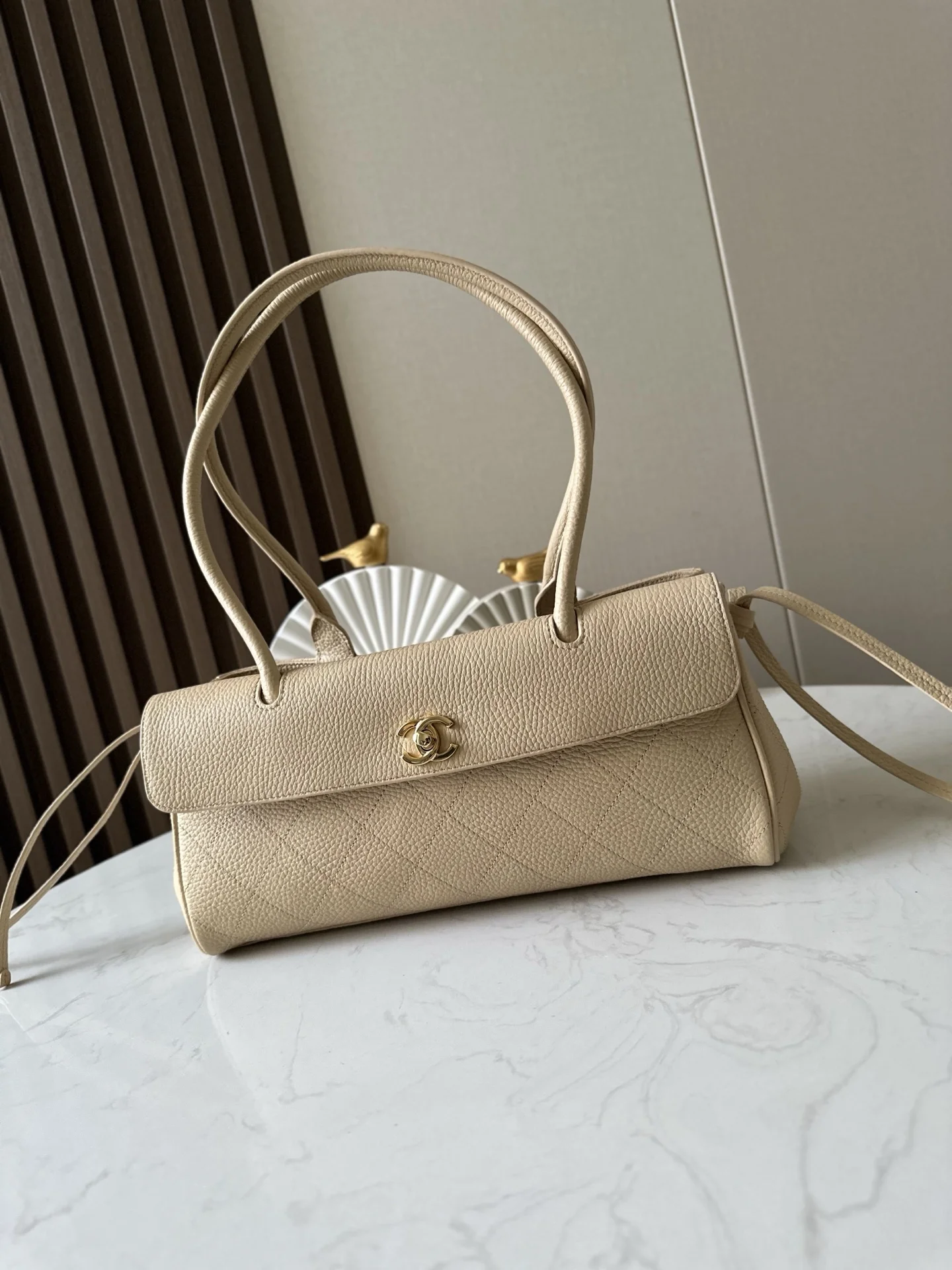 1-470 UbestLuxury Chanel CHANE Shoulder Bag 31cm main product photo SKU CH30875