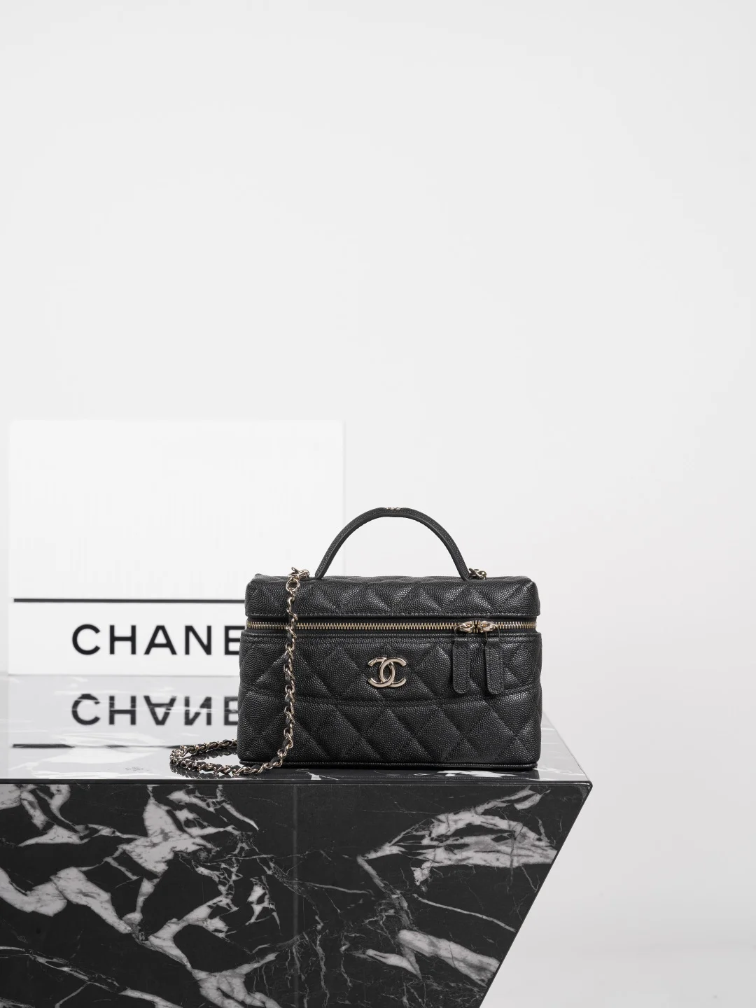 1-480 UbestLuxury Chanel Chanel 26C Handbag 19.5cm main product photo SKU CH30881