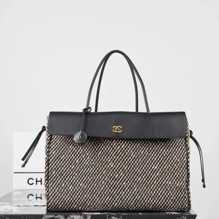 UbestLuxury Chanel Chanel Shoulder Bag 43cm main product photo SKU CH30654