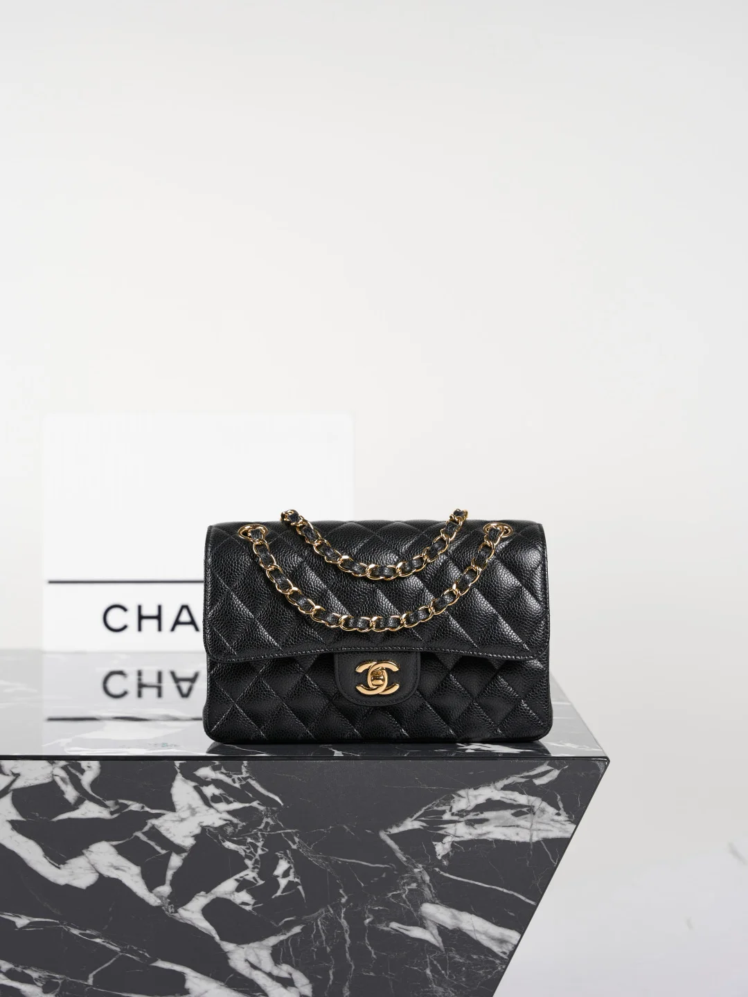 1-560 UbestLuxury Chanel Classic Flap Small Black Caviar Leather Handbag 23cm main product photo SKU CH30931