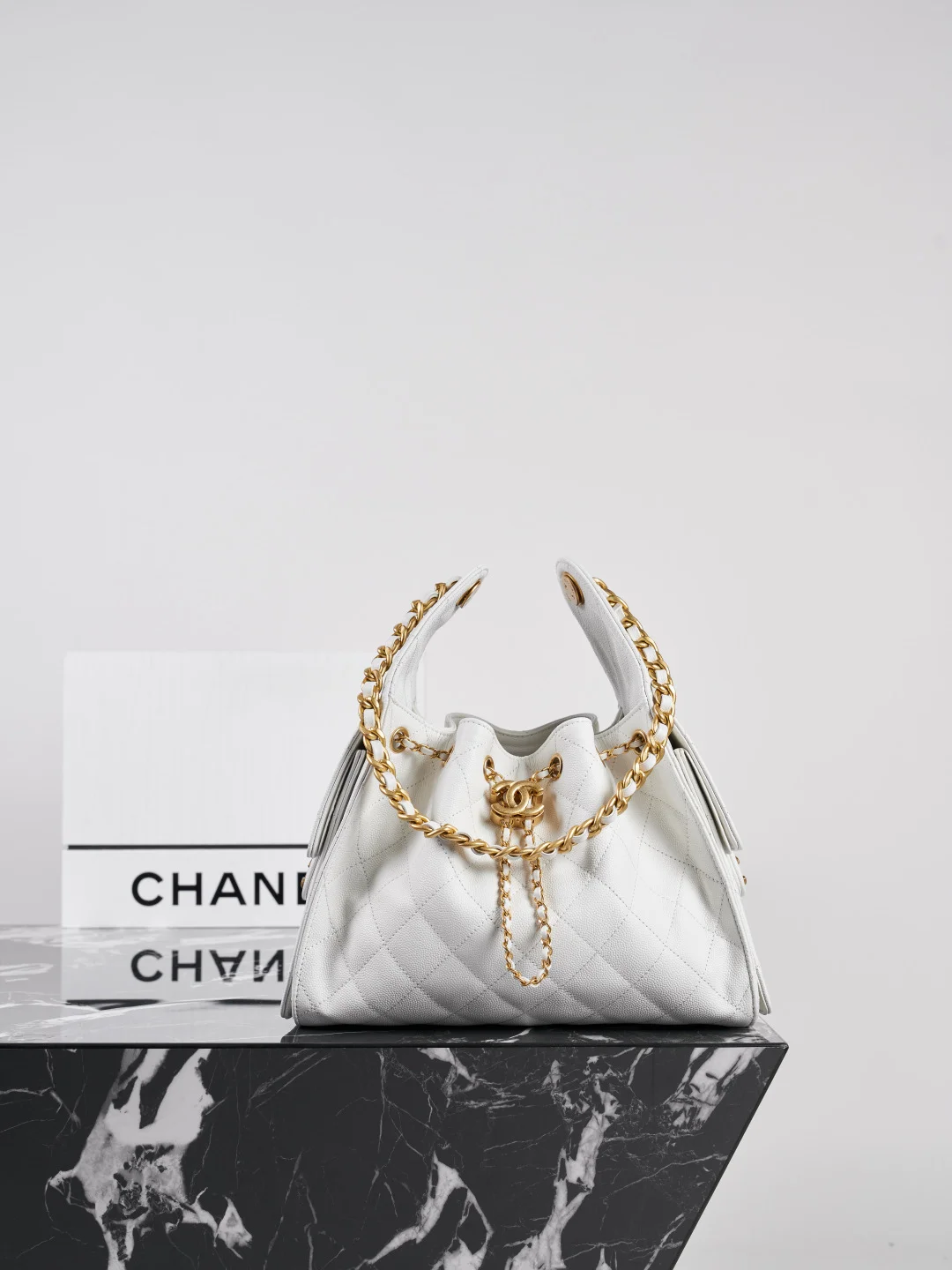 1-590 UbestLuxury Chanel Chanel 25Bag Handbag 30cm main product photo SKU CH30951