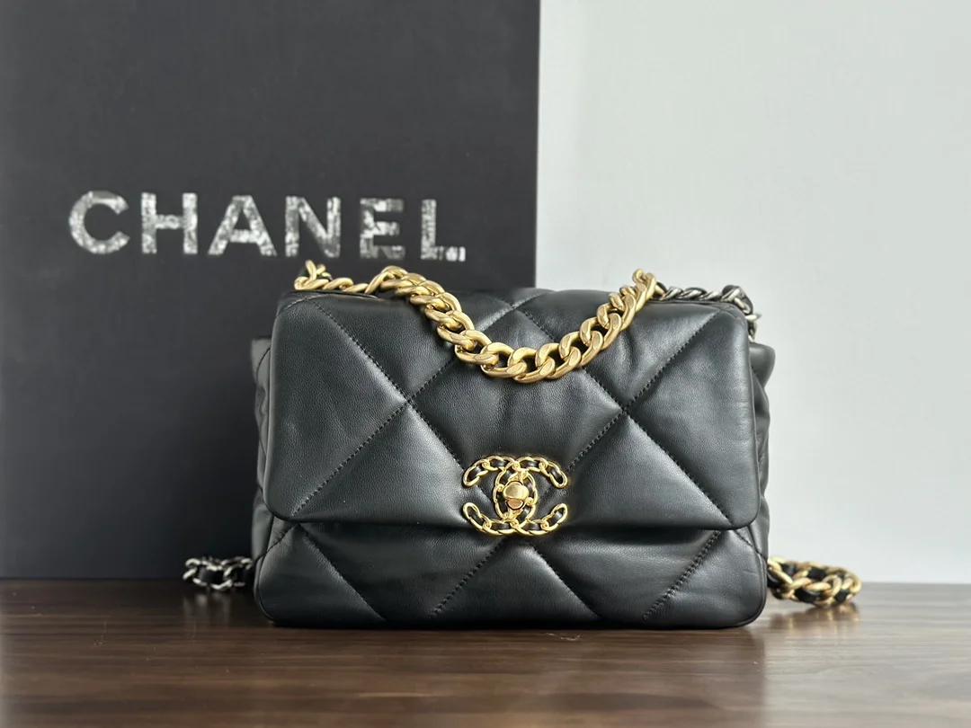 1-597 UbestLuxury Chanel Chanel 19 Bag Shoulder Bag 26cm main product photo SKU CH30956