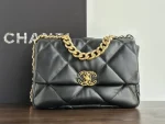 UbestLuxury Chanel Chanel 19 Bag Shoulder Bag 30cm main product photo SKU CH30957