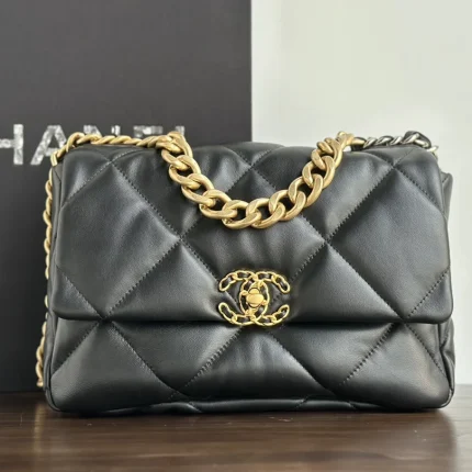 UbestLuxury Chanel Chanel 19 Bag Shoulder Bag 30cm main product photo SKU CH30957