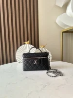 UbestLuxury Chanel Chanel Handbag 19cm main product photo SKU CH30989