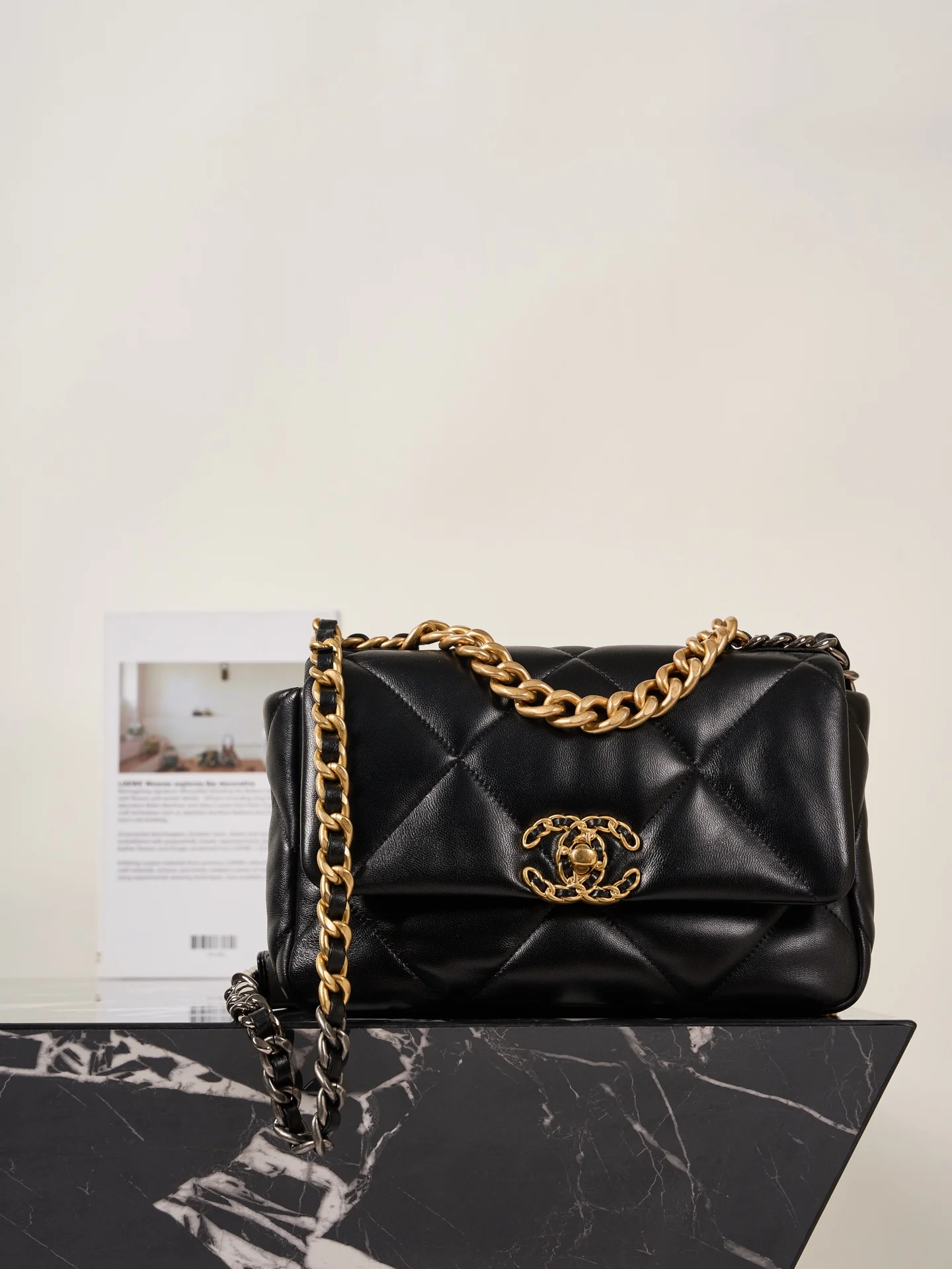 1-696 UbestLuxury Chanel Shoulder Bag 26cm main product photo SKU CH31021