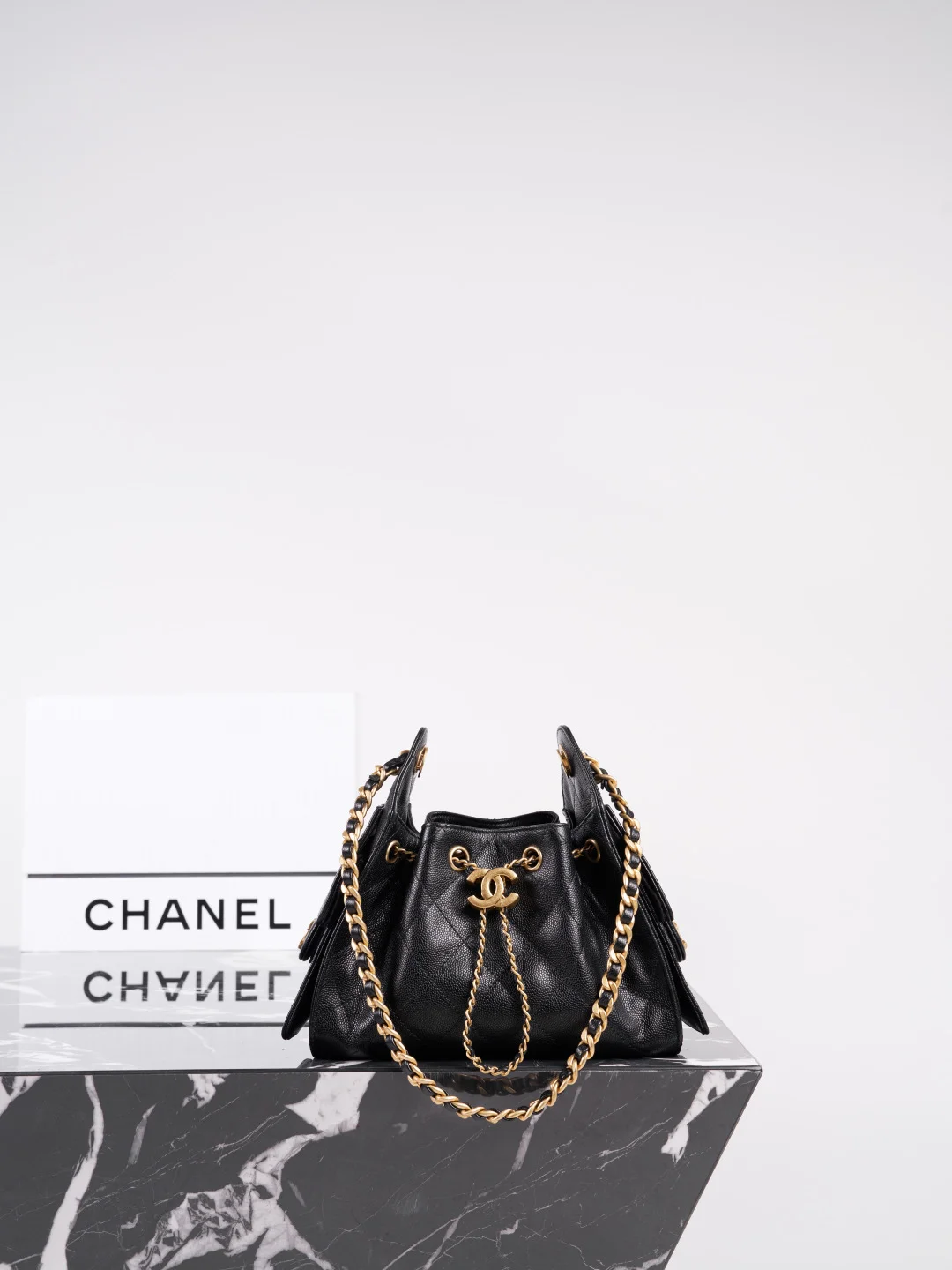 1-722 UbestLuxury Chanel Chanel 25Bag Handbag 22cm main product photo SKU CH31043