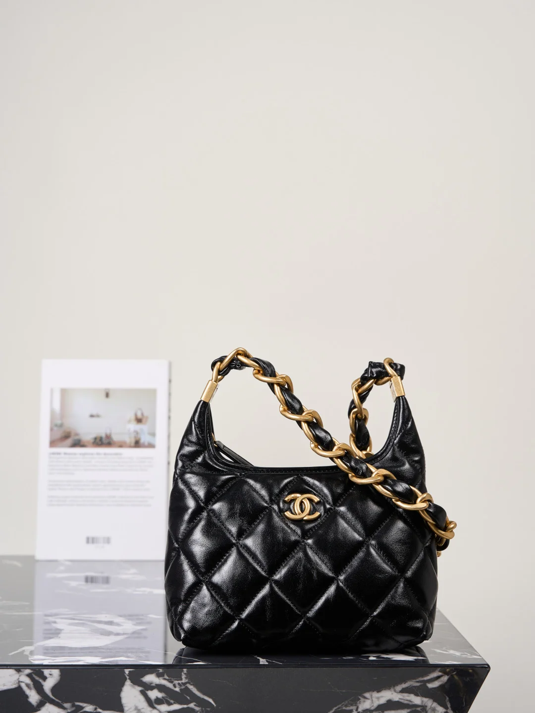 1-786 UbestLuxury Chanel Chanel 24A Handbag 22.5cm main product photo SKU CH31086