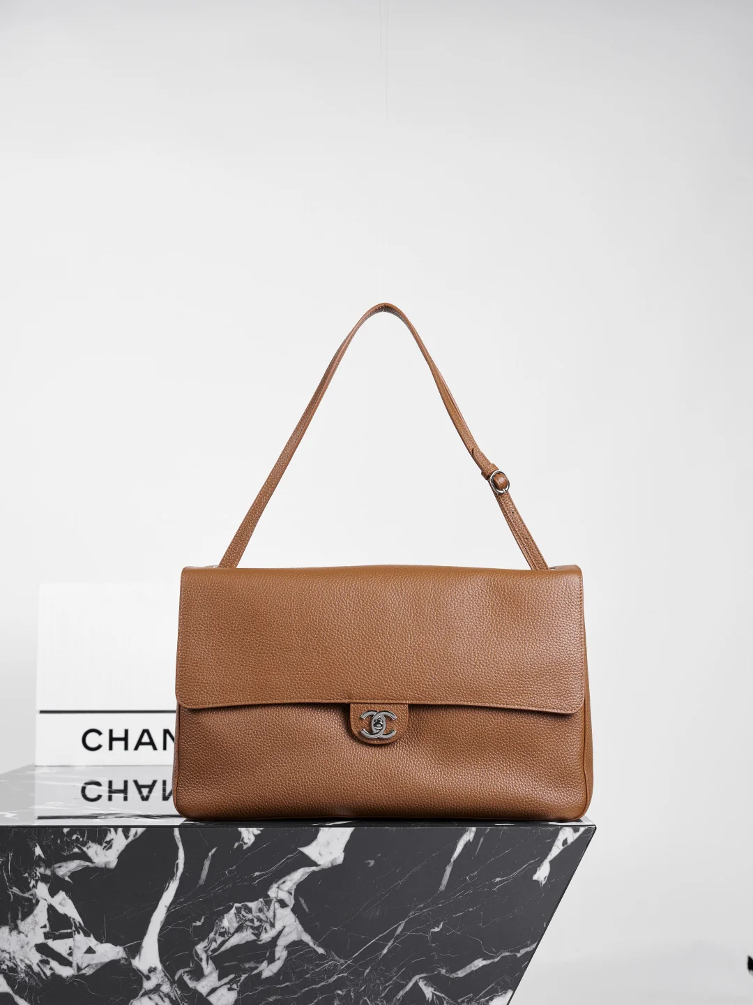 1 UbestLuxury Chanel CHANE Shoulder Bag 38.5cm main product photo SKU CH30621