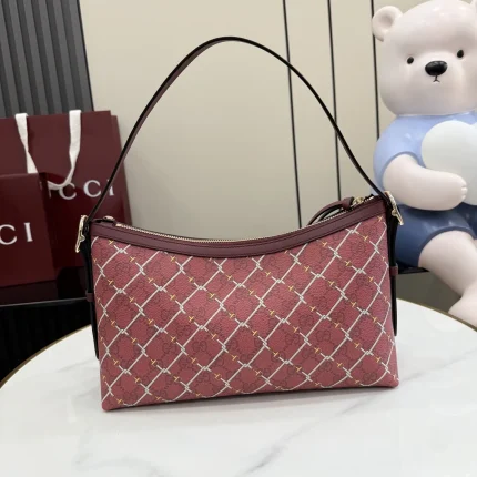 UbestLuxury Gucci GG Emblem Shoulder Bag 30cm product photo detail 1 SKU GU25419