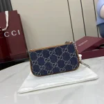 UbestLuxury Gucci GG Emblem Series Card Case with Strap product photo detail 1 SKU GU25471