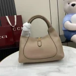 UbestLuxury Gucci Gucci Softbit Shoulder Bag 27.5cm product photo detail 1 SKU GU25602