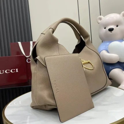 UbestLuxury Gucci Gucci Softbit Shoulder Bag 46cm product photo detail 1 SKU GU25610