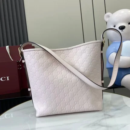UbestLuxury Gucci GG Emblem Shoulder Bag 26cm product photo detail 1 SKU GU25646