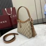 UbestLuxury Gucci GG Emblem Shoulder Bag 22cm product photo detail 1 SKU GU25670